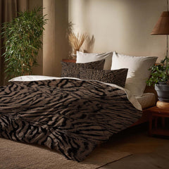 Brown Tiger Stripe Duvet Cover Set, Wild Animal Print Bedding Set with Pillowcases, Soft Microfiber Bed Cover for All Seasons, All Sizes